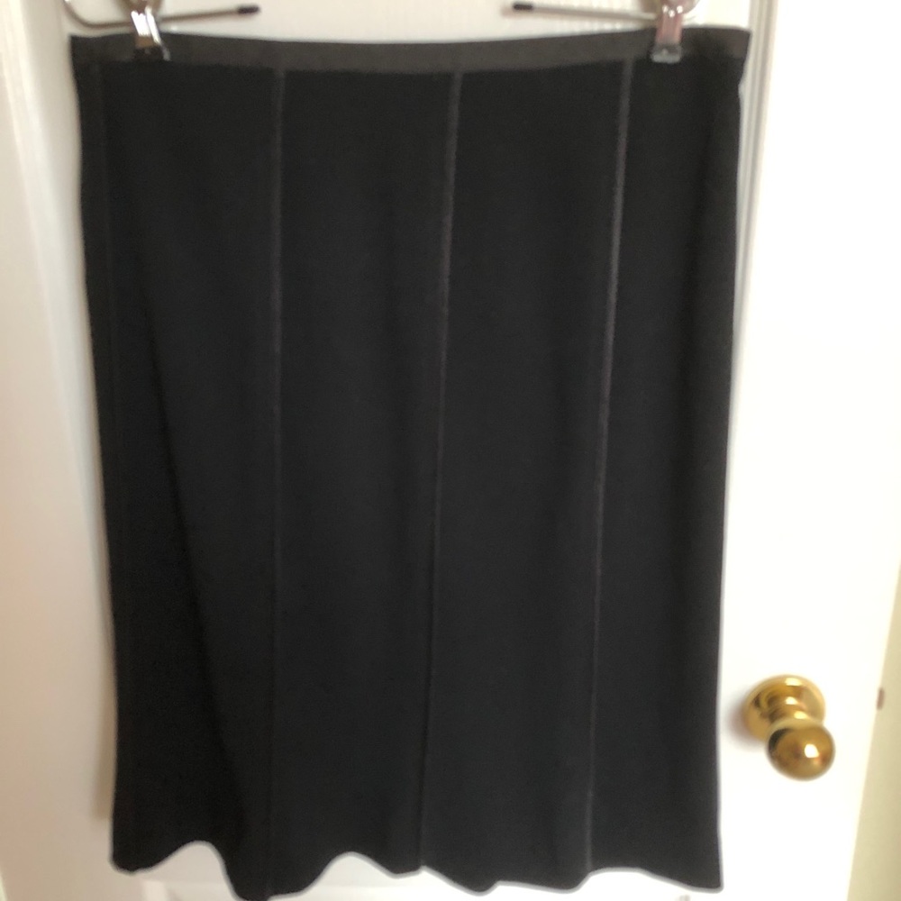 Vintage Skirt With Piping